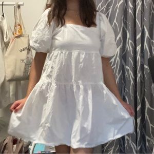 NEW W/O TAG white woven tiered puff sleeve smock dress 🐇🤍 US SIZE 4